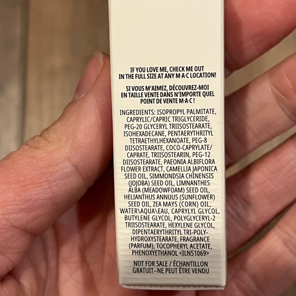 NWT MAC Hyper Real Fresh Canvas Cleansing Oil, 0.50 fl oz - Picture 3 of 7